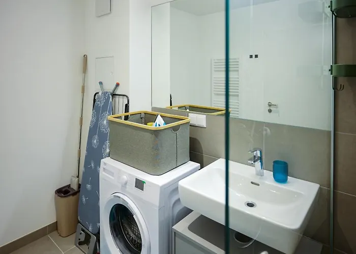 Apartment Schoen Eingerichtetes Mit Terrasse