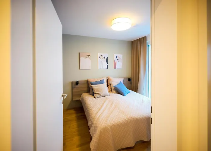 Apartment Schoen Eingerichtetes Mit Terrasse Vienna